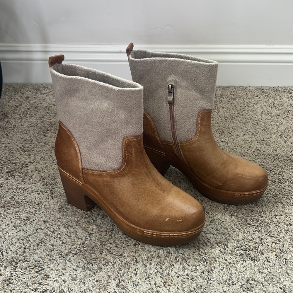 Antelope Two-Tone Brown and Light Gray Suede Leather Ankle Booties
